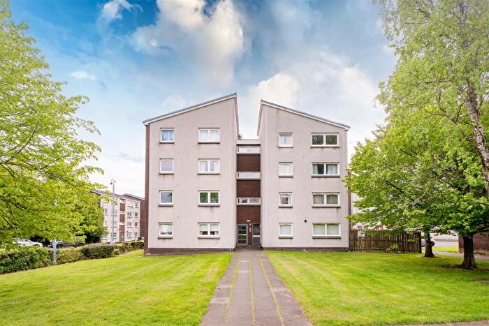 2 Bedroom Flat For Sale In Burnbank Gardens, Hamilton, ML3