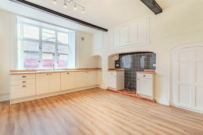 2 Bedroom Flat To Rent In ., Nr Oundle, Deene, Northamptonshire, PE8