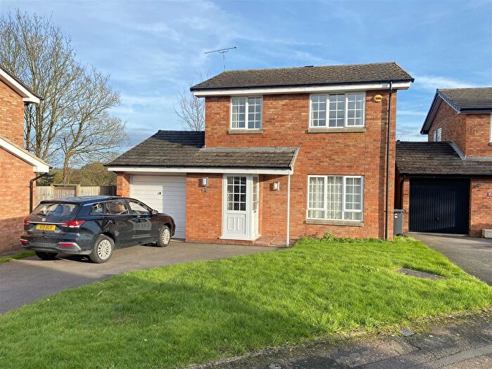 3 Bedroom Detached House For Sale In Eliot Close, Warwick, CV34