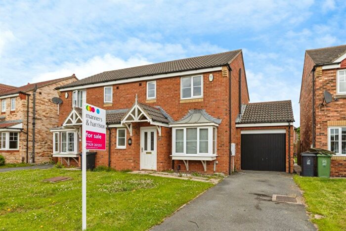 3 Bedroom Semi Detached House For Sale In Sedgewick Close, Hartlepool, TS24