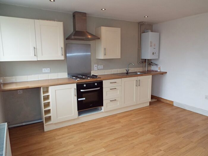 2 Bedroom Property To Rent In B Alcester Road, Studley, B80