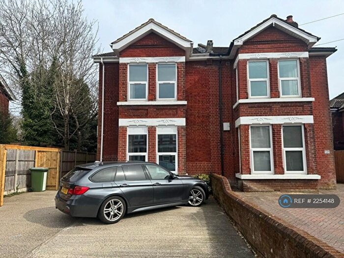 1 Bedroom Flat To Rent In Hill Lane, Southampton, SO15
