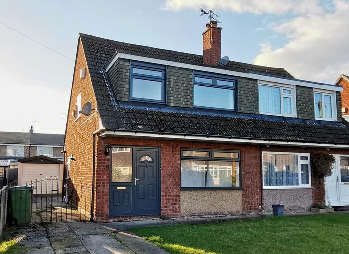 3 Bedroom Semi-Detached House To Rent In Shrewsbury Gardens, Cheadle, SK8