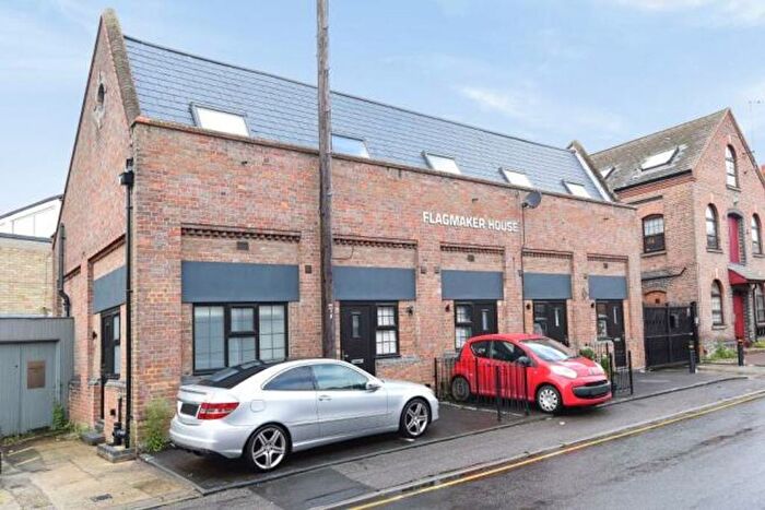 1 Bedroom End Of Terrace House To Rent In Higham Road, Chesham, HP5