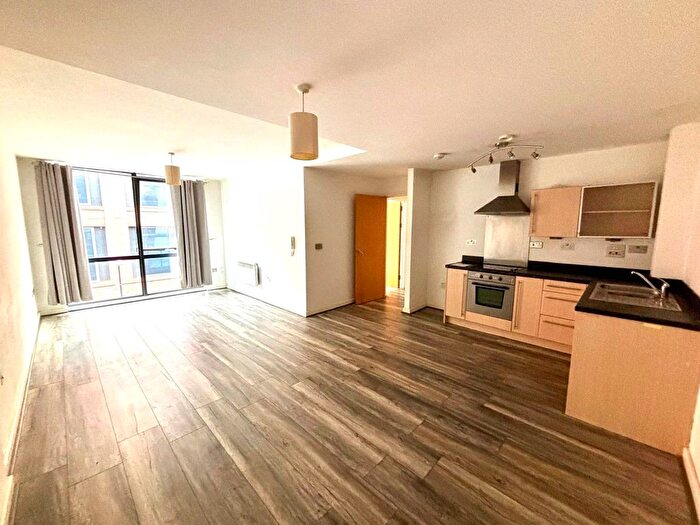 2 Bedroom Flat For Sale In George Street, Birmingham, B3
