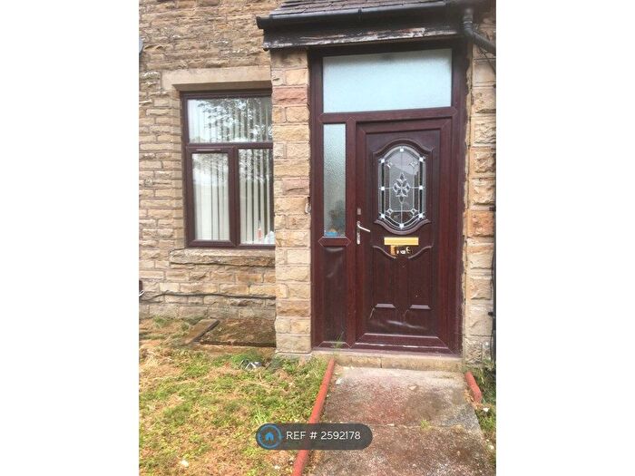 2 Bedroom Flat To Rent In Rhyddings Street, Oswaldtwistle, BB5