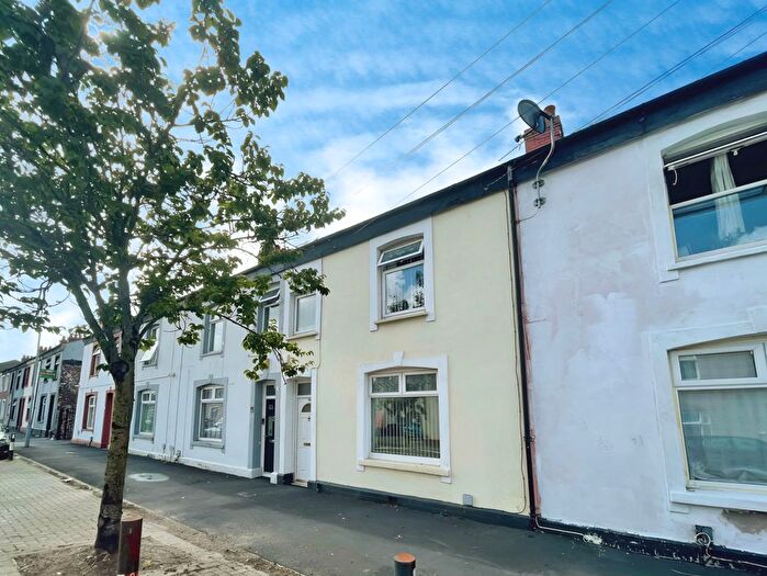 4 Bedroom Property To Rent In Kent Street, Cardiff, CF11