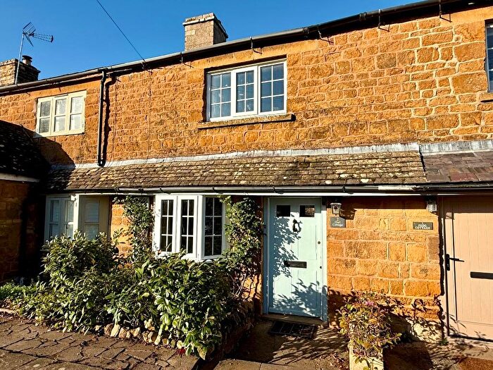 2 Bedroom Cottage For Sale In Front Street, Ilmington, Shipston On Stour, CV36