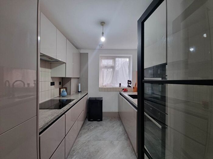 2 Bedroom Maisonette To Rent In Hampden Lane, Tottenham, N17