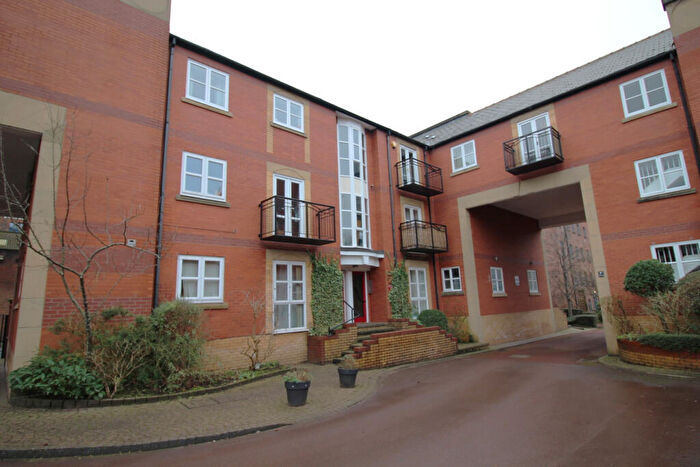 2 Bedroom Apartment To Rent In Thomas Telford Basin, Piccadilly Village, Manchester, M1