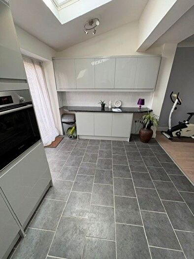 3 Bedroom Terraced House To Rent In Whitton Avenue West, Greenford, UB6