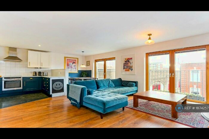 2 Bedroom Flat To Rent In Laburnum Street, London, E2