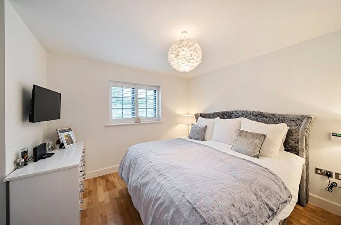 2 Bedroom Bungalow For Sale In King Alfreds Drive, Wincanton, Somerset, BA9
