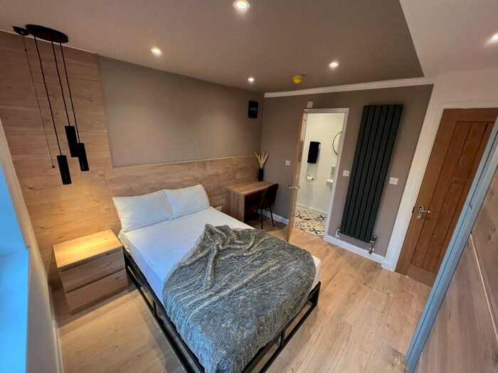 Studio To Rent In Guildford Close, Exeter, EX4