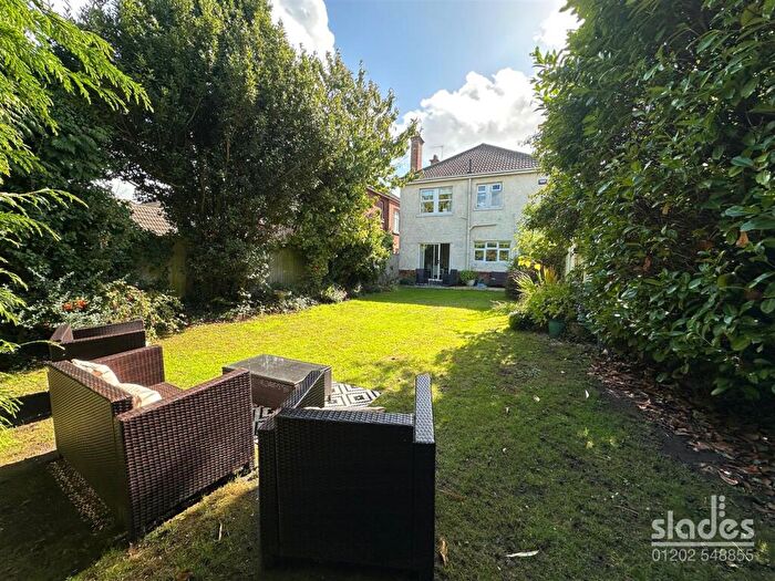 4 Bedroom Detached House For Sale In Mortimer Road, Bournemouth, BH8