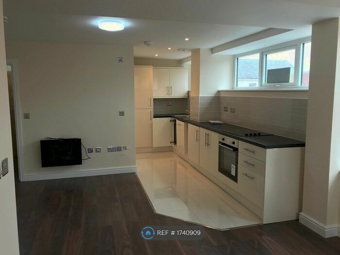 Studio To Rent In Church Street, Tamworth, B79