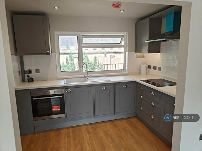 3 Bedroom Maisonette To Rent In St. Marys Square, Gloucester, GL1