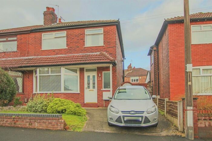 3 Bedroom Semi-Detached House To Rent In Knowsley Drive, Swinton, Manchester, M27