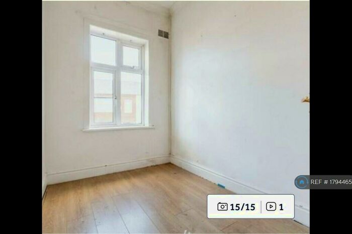 3 Bedroom End Of Terrace House To Rent In Gorsfield Road, Wirral, CH42