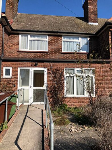 2 Bedroom Terraced House To Rent In Barking, IG11