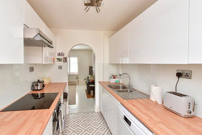 2 Bedroom Terraced House For Sale In Sunny Close, Goring-By-Sea, Worthing, West Sussex, BN12