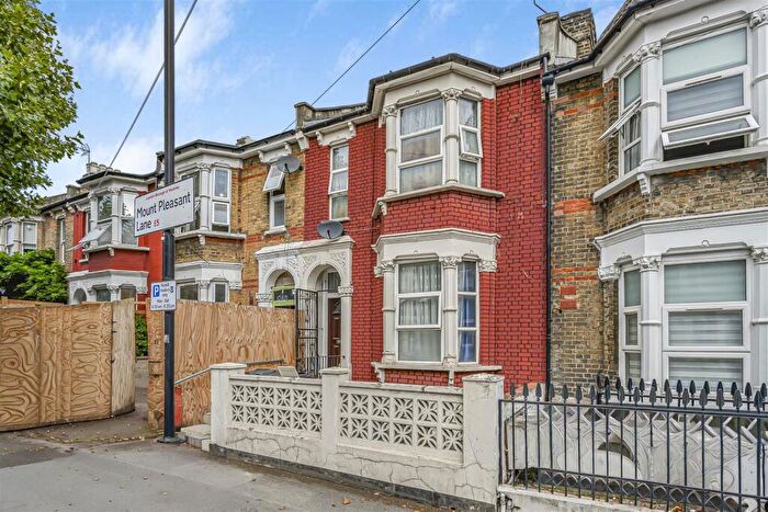 5 Bedroom House For Sale In Mount Pleasant Lane, Hackney, E5