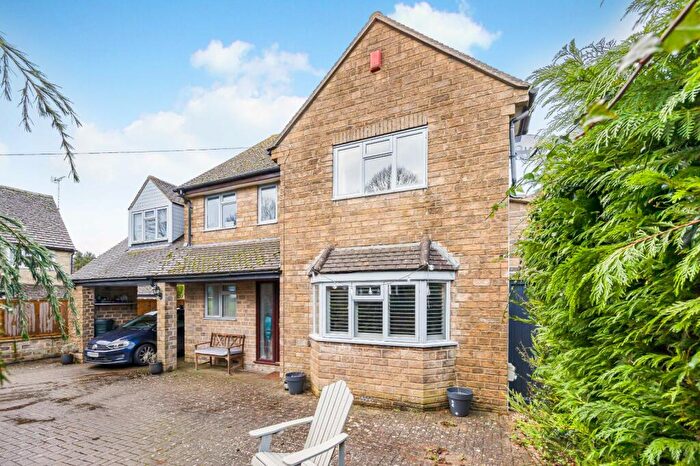 4 Bedroom Detached House For Sale In Parkway, Siddington, Cirencester, GL7