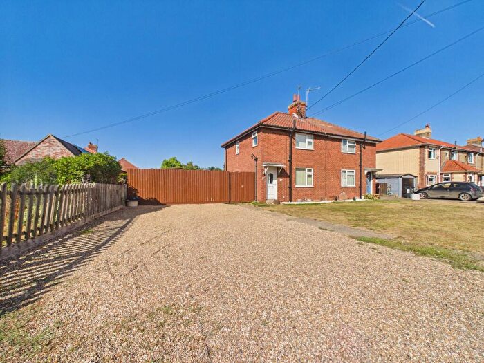 3 Bedroom Semi Detached House For Sale In Wetherden Road, Elmswell, IP30