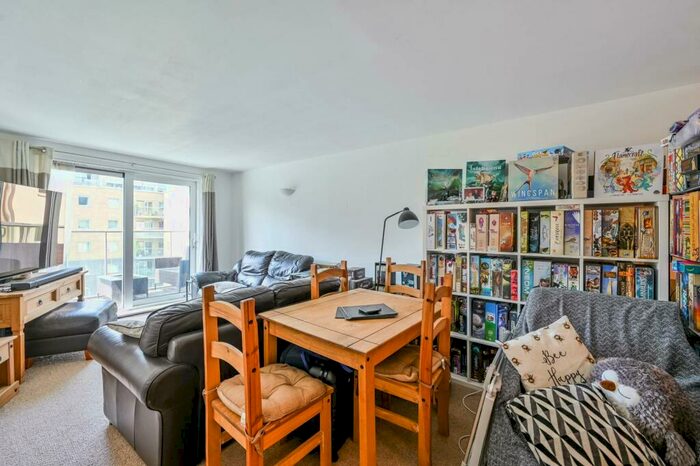 2 Bedroom Flat To Rent In Building, Woolwich, London, SE18