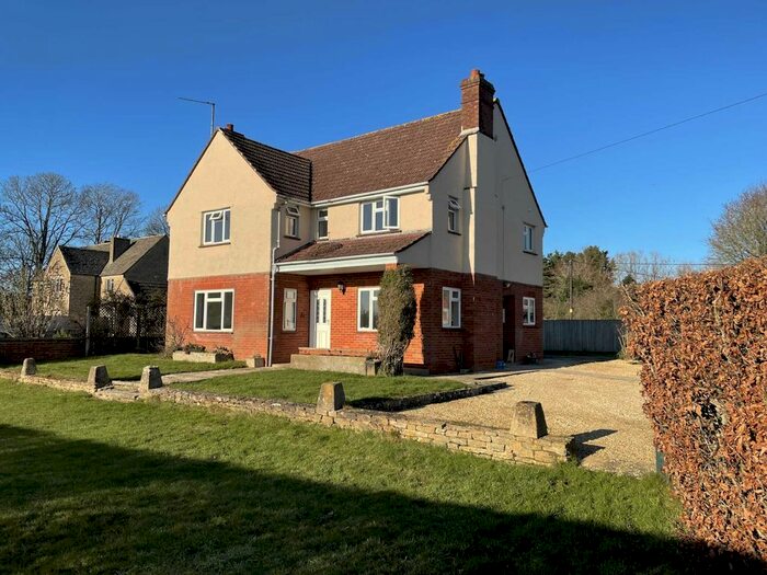 4 Bedroom Detached House To Rent In Foxham, Chippenham, SN15