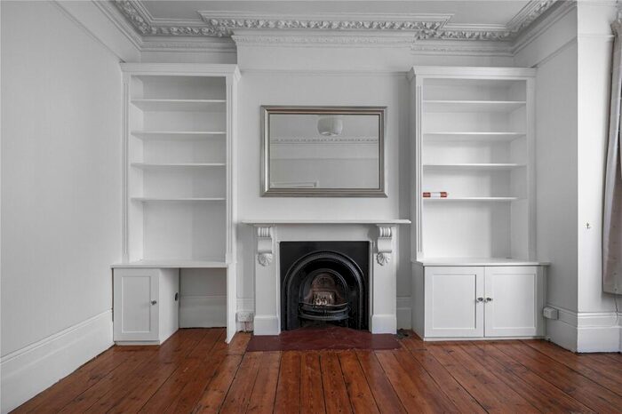 2 Bedroom Flat To Rent In Endlesham Road, London, SW12