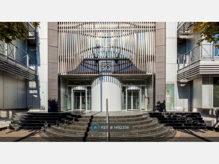 Studio To Rent In Trinity Square -, Hounslow, TW3