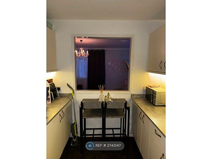 3 Bedroom Maisonette To Rent In Aborn Parade, Mortimer Common, Reading, RG7