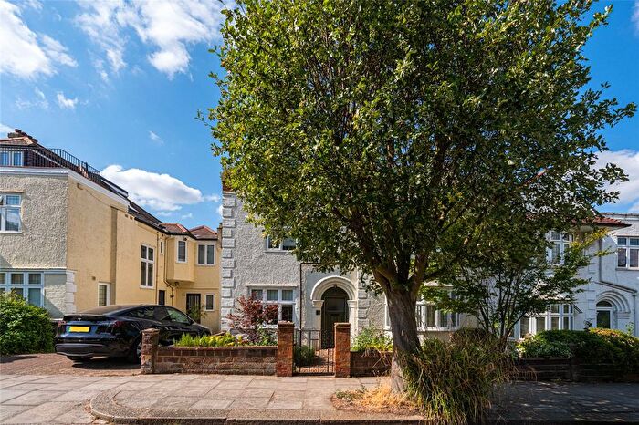 4 Bedroom Flat For Sale In Menelik Road, London, NW2