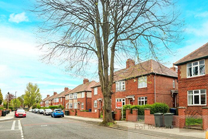 2 Bedroom Flat To Rent In Harewood Road, Newcastle Upon Tyne, Tyne And Wear, NE3