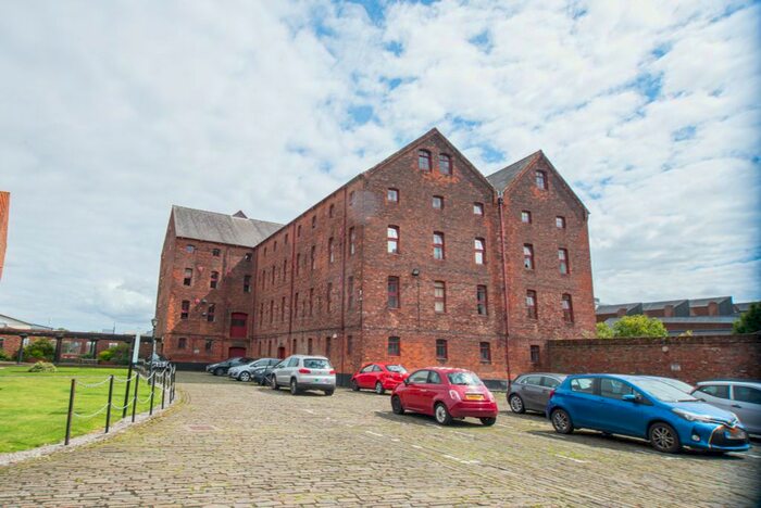 1 Bedroom Flat To Rent In High Street, Hull, HU1