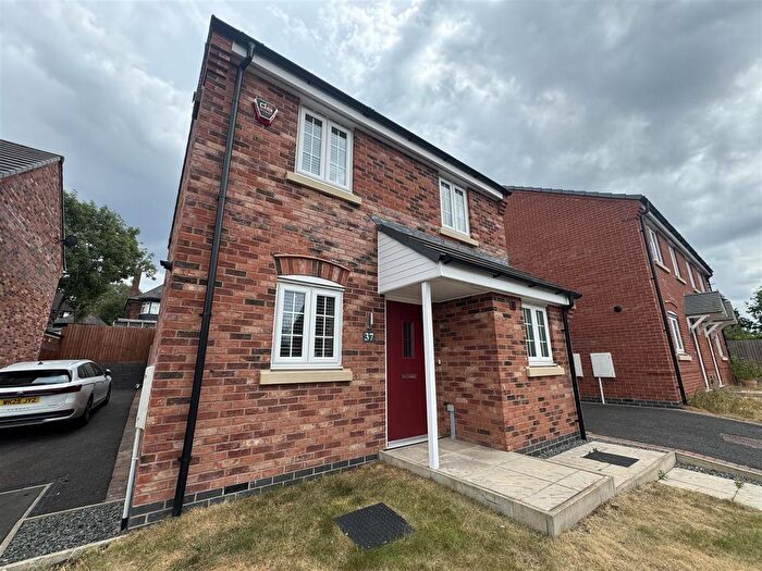 3 Bedroom Property To Rent In Bridgemere Close, Leicester, LE2