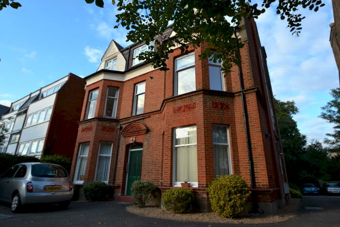 Studio To Rent In Surbiton, KT5