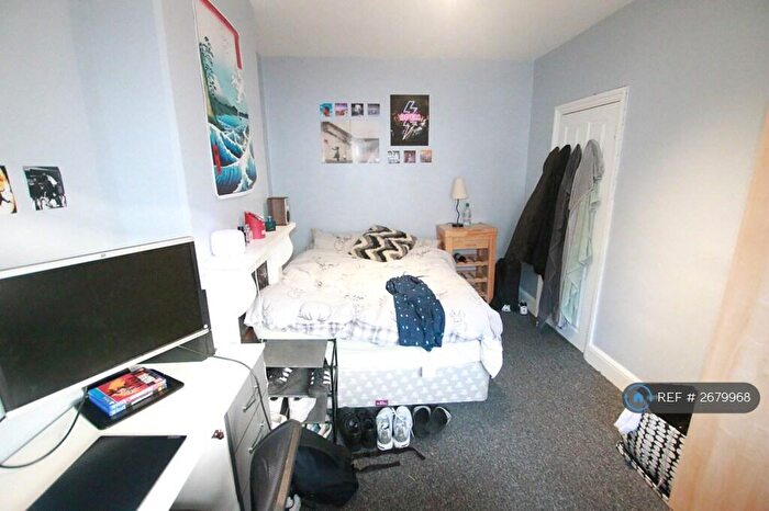 4 Bedroom Terraced House To Rent In Blenheim Road, Reading, RG1