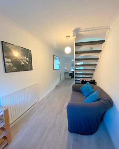 1 Bedroom Terraced House To Rent In Canning Road, Wealdstone, HA3