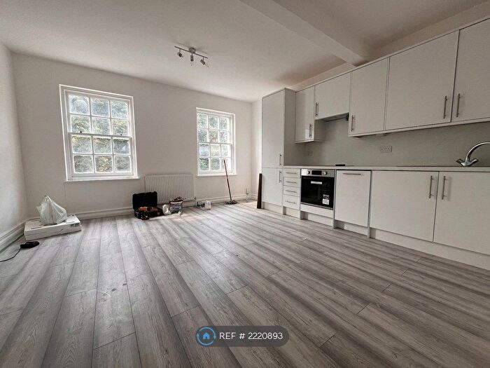 2 Bedroom Flat To Rent In Gray's Inn Road, London, WC1X