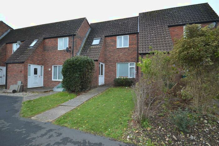 4 Bedroom Terraced House To Rent In Croft Mead, Chichester, PO19