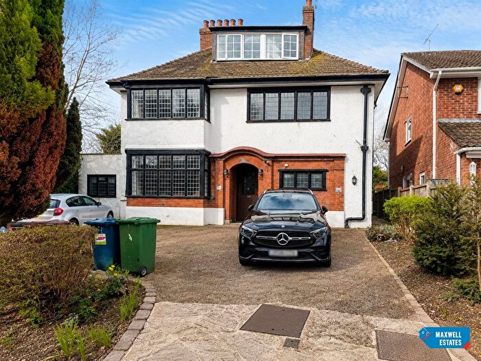 2 Bedroom Maisonette To Rent In Royston Grove, Hatch End, HA5