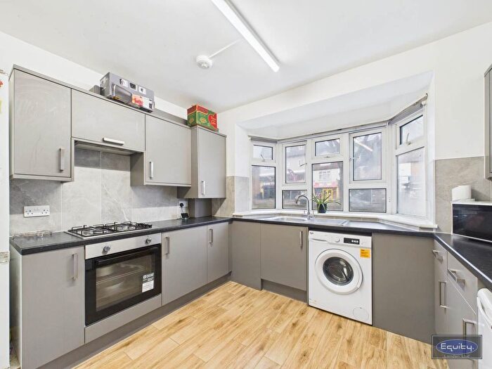 1 Bedroom Flat To Rent In John Newton Court, Welling, Kent, DA16