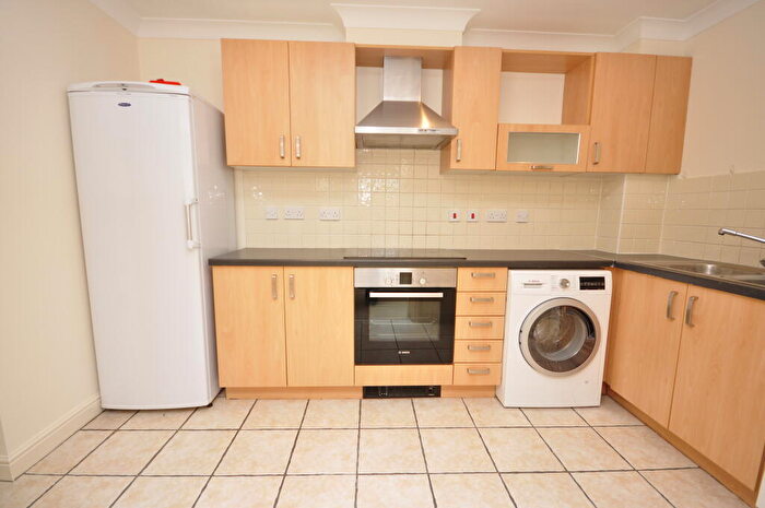 2 Bedroom Apartment To Rent In Kings Road, Farncombe, Godalming, Surrey, GU7