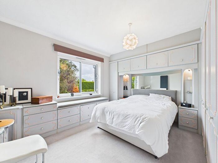 3 Bedroom Detached Bungalow For Sale In Sidcup, Kent, DA15