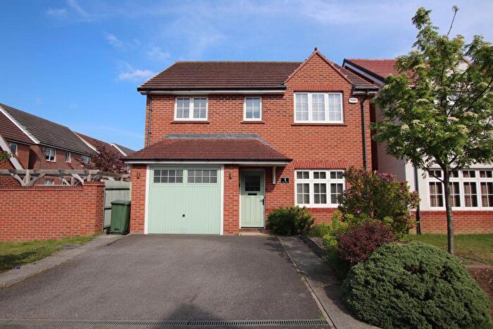 4 Bedroom Detached House For Sale In Ford Close, Scartho Park, DN33