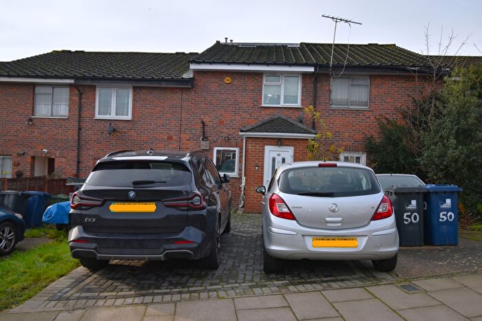 4 Bedroom Terraced House To Rent In Northolt, UB5