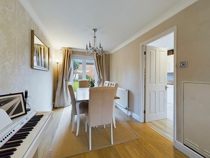 3 Bedroom Terraced House For Sale In Coalport Way, Tilehurst, Reading, RG30