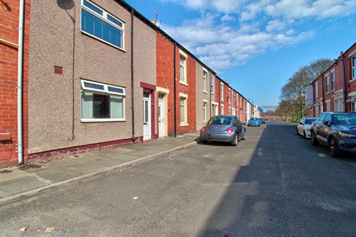 2 Bedroom Terraced House For Sale In Gladstone Street, Blyth, NE24